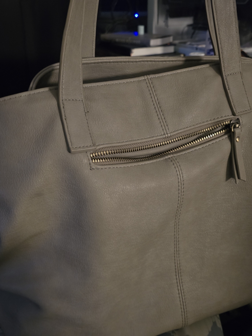 Women’s Shoulder Bag in Taupe Gray - Minimal Leather Tote